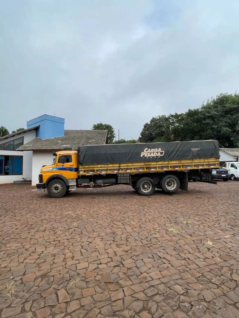 MERCEDES-BENZ L-2013 3-Eixos 2p (diesel)